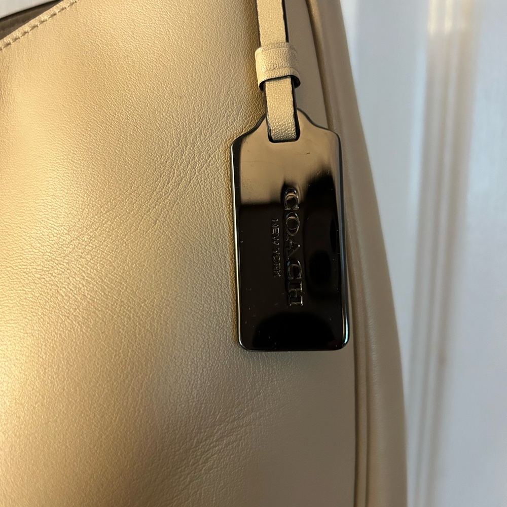 Coach Tan Shoulder Bag with Brass Hardware - Picture 5 of 10